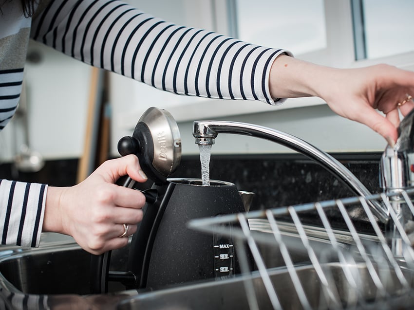 filling kettle kitchen tap