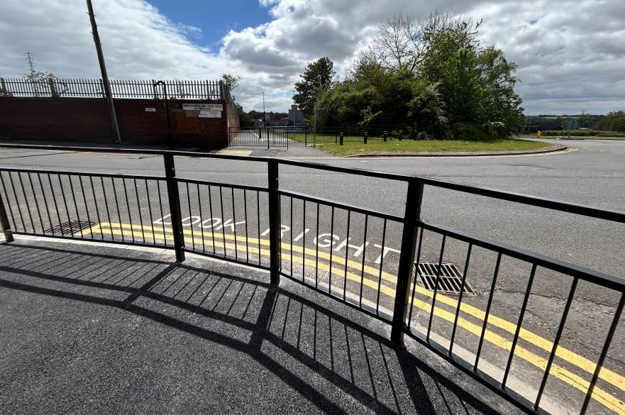railing on footpath